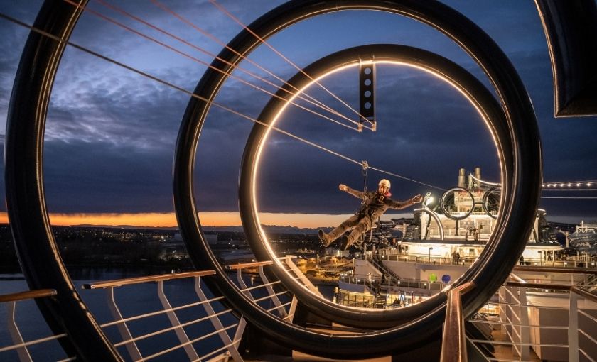 Ziplinen op de MSC Seaside